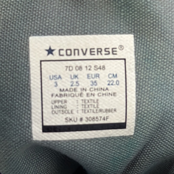 Size 3Y Graffiti Print Converse (Chuck Taylor) - Picture 8 of 8